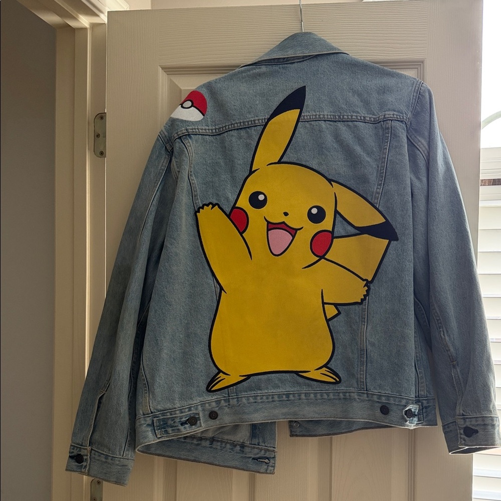 Pikachu Embroidered Denim Jacket - Levi x Pokemon - Limited edition